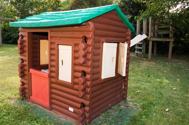 Playhouse Assembly